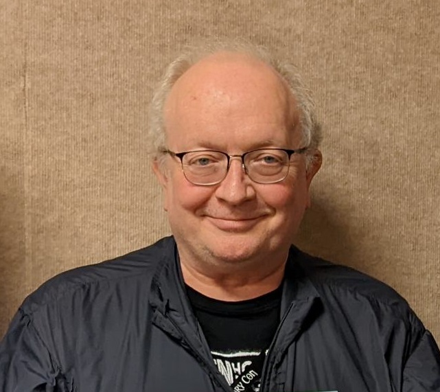 File:RogerMoore GaryConXIV2022.jpg